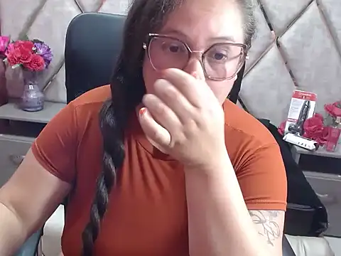 Chat XXX en directo de Sarah_Boobs_