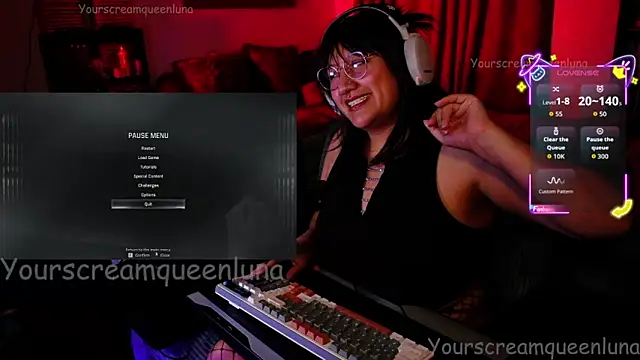 YourScreamQueenLunaのライブXXXチャット