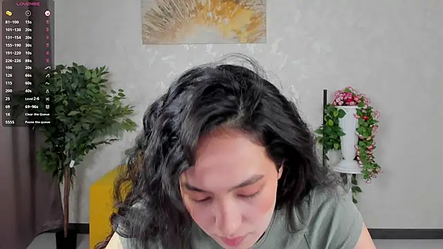 Chatroom XXX en direct de FlirtyAura