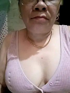 small-house123 Adlı Modelin Canlı XXX Sohbeti