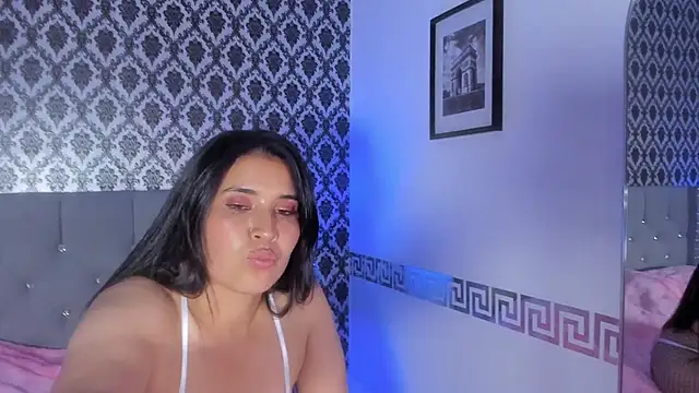 Chatroom XXX en direct de Rynnaa