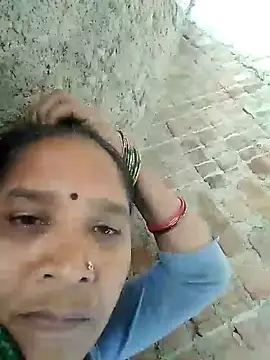 Loomaraj Show in webcam