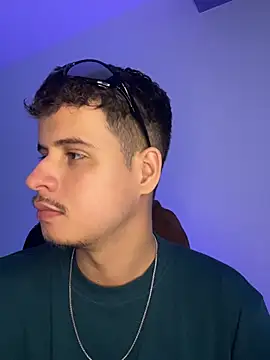 BjornSteel Chat XXX in diretta