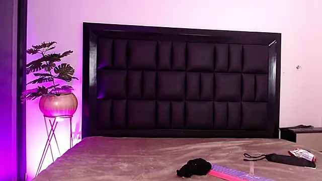 Chat XXX ao vivo de mia_roosee1