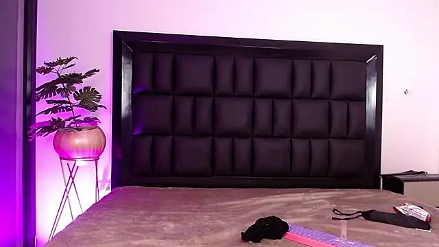 mia_roosee1のライブXXXチャット