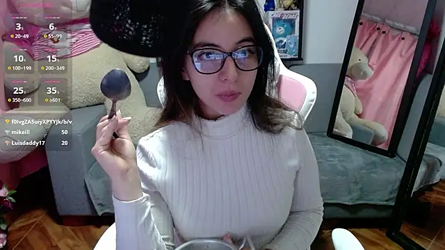 دردشة Maggie_Fox3 الجنسية المباشرة