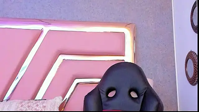 KylieMonnett Chat XXX live