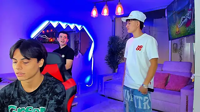 HouseofwarriosのライブXXXチャット