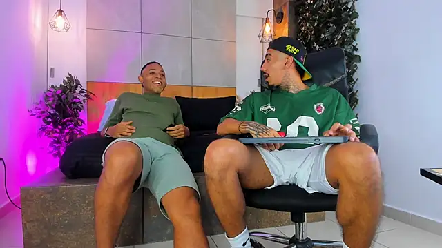 Donovan_Desmond élő XXX-chatje