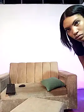 Chat +18 de ginevere_20 ao vivo