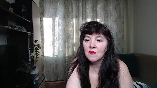 XXX chat uživo modela Illusionq