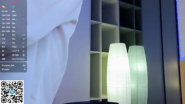 Quinavelle live XXX chat