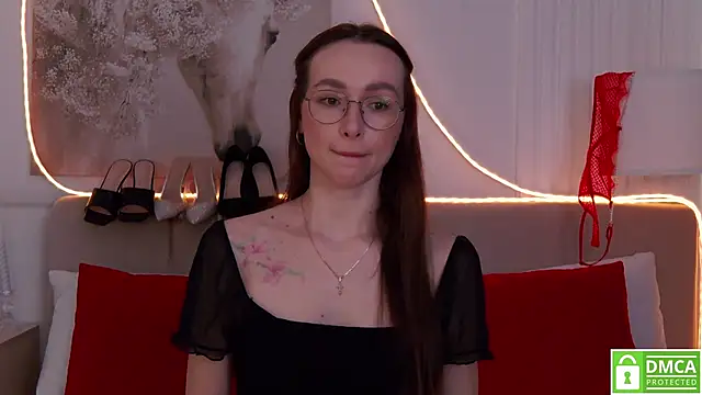 Chat +18 de Emily_Simon ao vivo