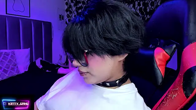 Kitty_Gang লাইভ XXX চ্যাট