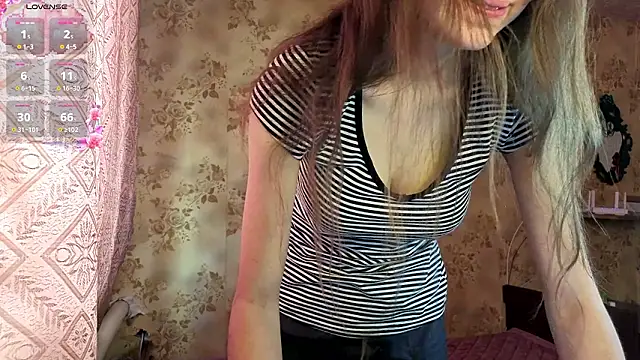 XXX chat uživo modela QutieDaSweet