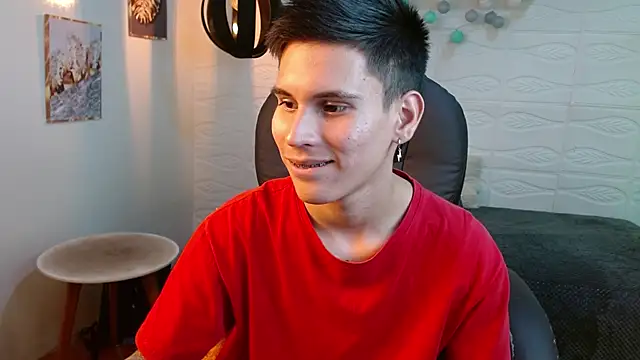 Chat +18 de paullcb ao vivo