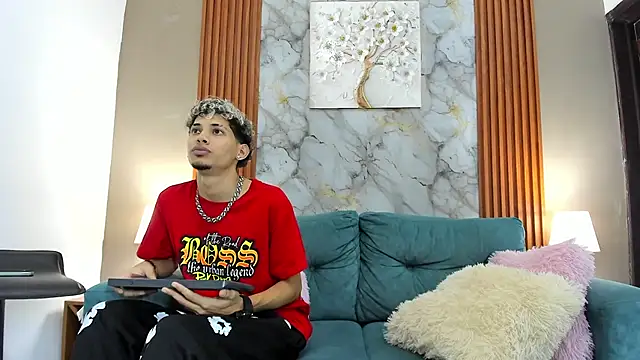 YOUNG_BOYS_HELL Live XXX-Chat