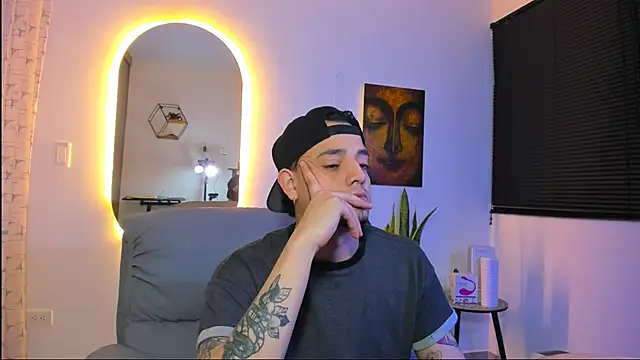 Chat +18 de alejandro_calderon1 ao vivo