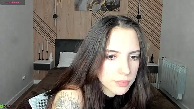 elise_robbie Live XXX Chat