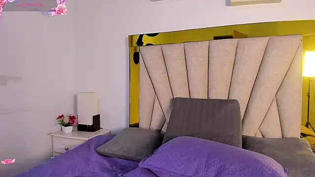 vahiolet_fuentes Adlı Modelin Canlı XXX Sohbeti