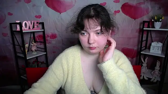 NeonilaLisova Adlı Modelin Canlı XXX Sohbeti