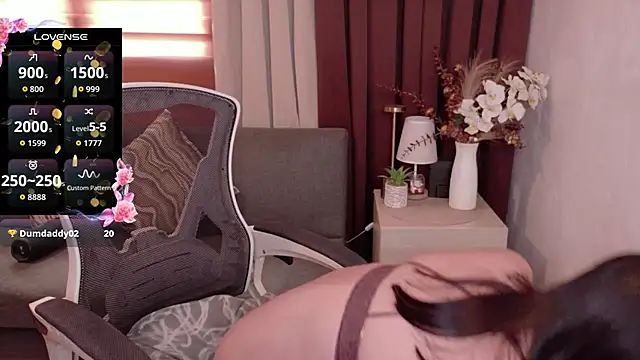 ITSmhiyasnow Chat XXX live