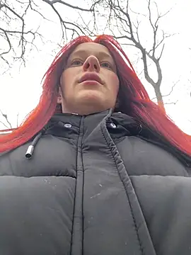 Lily_Viola Adlı Modelin Canlı XXX Sohbeti