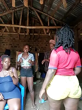 Chat +18 de holygrail001 ao vivo