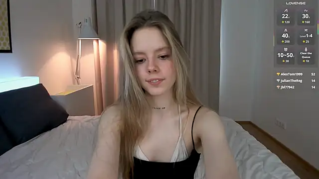 TiffinyMergist 即時 XXX 聊天