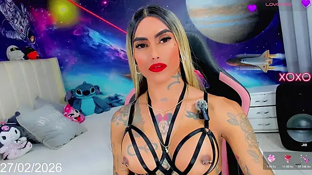 Nella_Dolls webcam show