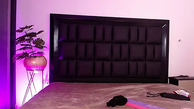 mia_roosee1 Chat XXX live