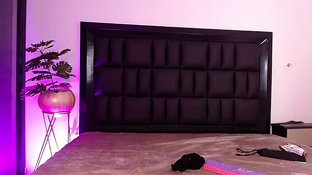 mia_roosee1's Live XXX Chat