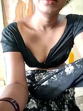 Show modela Rose-Milkk_telugu8989 na web-kameri