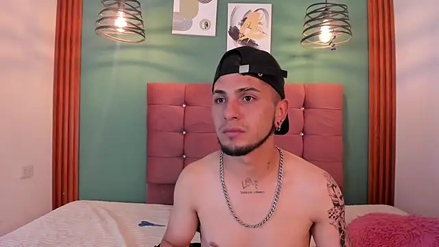 raven_smith_ Adlı Modelin Canlı XXX Sohbeti