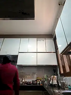 Hot-Sana2: απευθείας συνομιλία ΧΧΧ