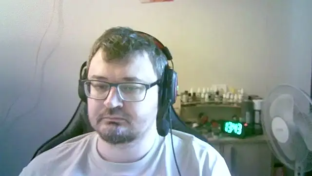 SirAbuser live XXX chat