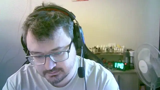 Pokazy przed kamerką – SirAbuser