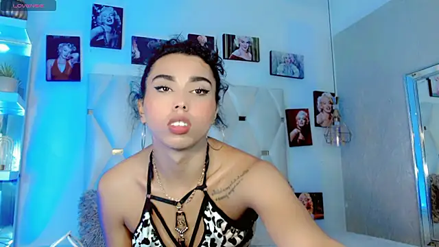 Daniiela_Ember – Live XXX-chat