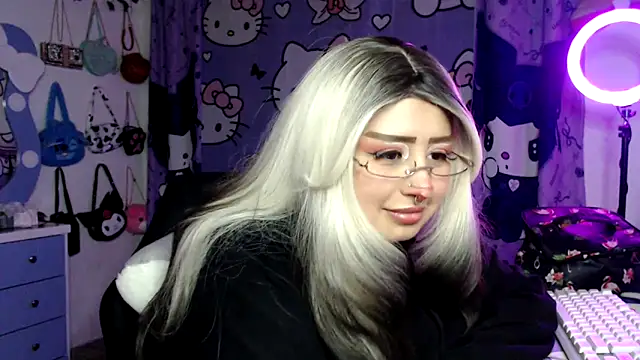 lussyevans24n Live XXX chat