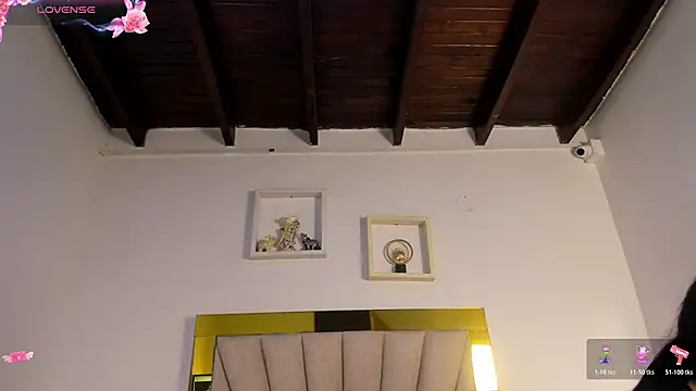 vahiolet_fuentes' Live XXX Chat