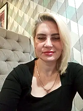 Živý XXX chat JennyOMay