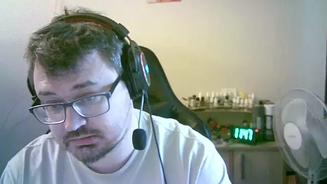 SirAbuser live XXX chat