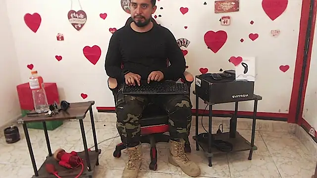 KalethBigDick – Kamerová šou