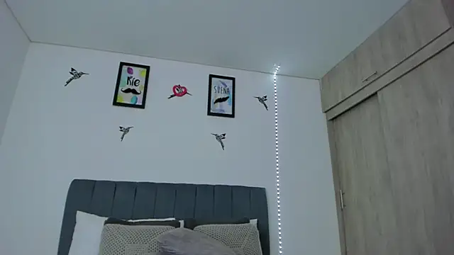 im_sarah34: απευθείας συνομιλία ΧΧΧ