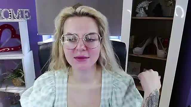 XXX chat uživo modela Zoey_Erotic