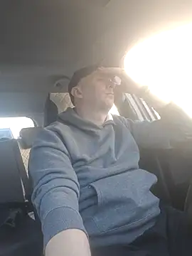 Car-public's Live XXX Chat