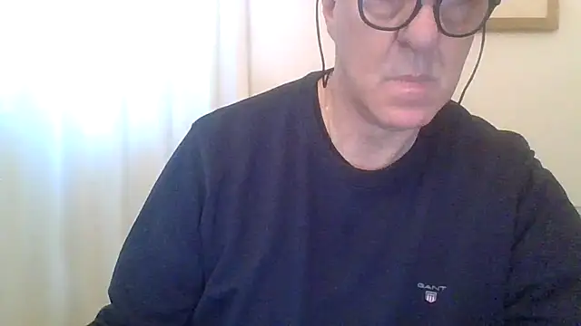 Show modela ANONIMO7735 na web-kameri