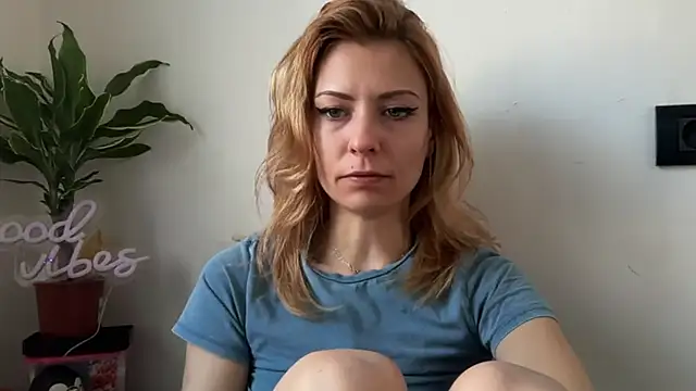 karo123421 élő XXX-chatje