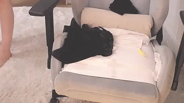 Онлайн чат XXX ms_Hot_milf