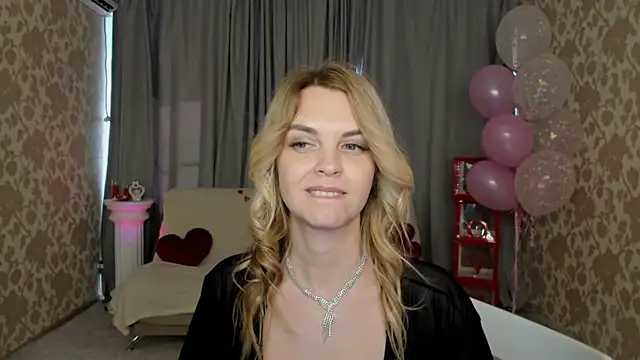 LunaFlinn 现场XXX聊天